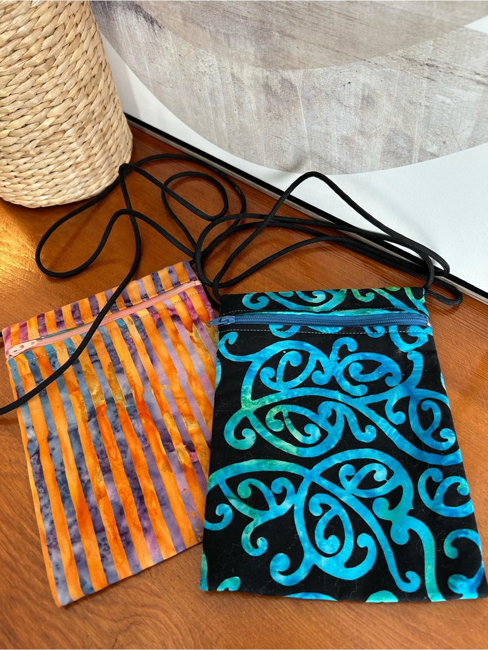Zipper top purses Multi colored fabric crossbody bags LIKE NEW and unused Boho